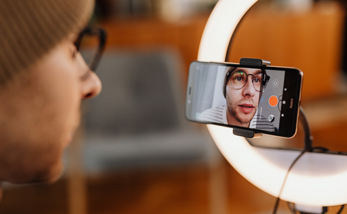 formation-video-smartphone-1-rennes-oulaoups